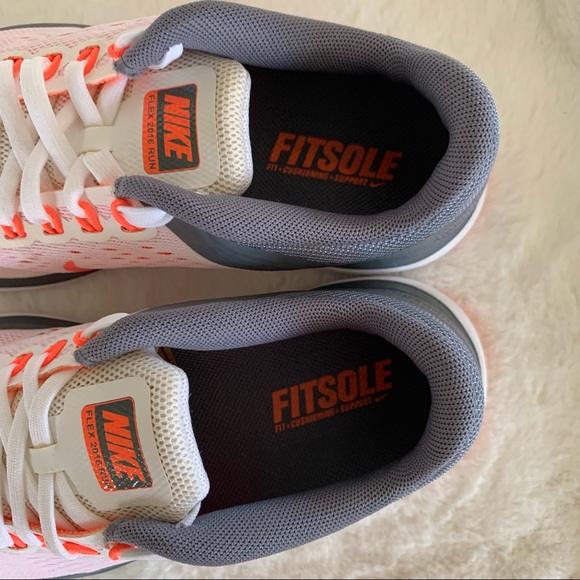 SOLD - Nike Women's Flex 2016 RN White/BrightMango/Grey Running Shoe - Picture 5 of 7